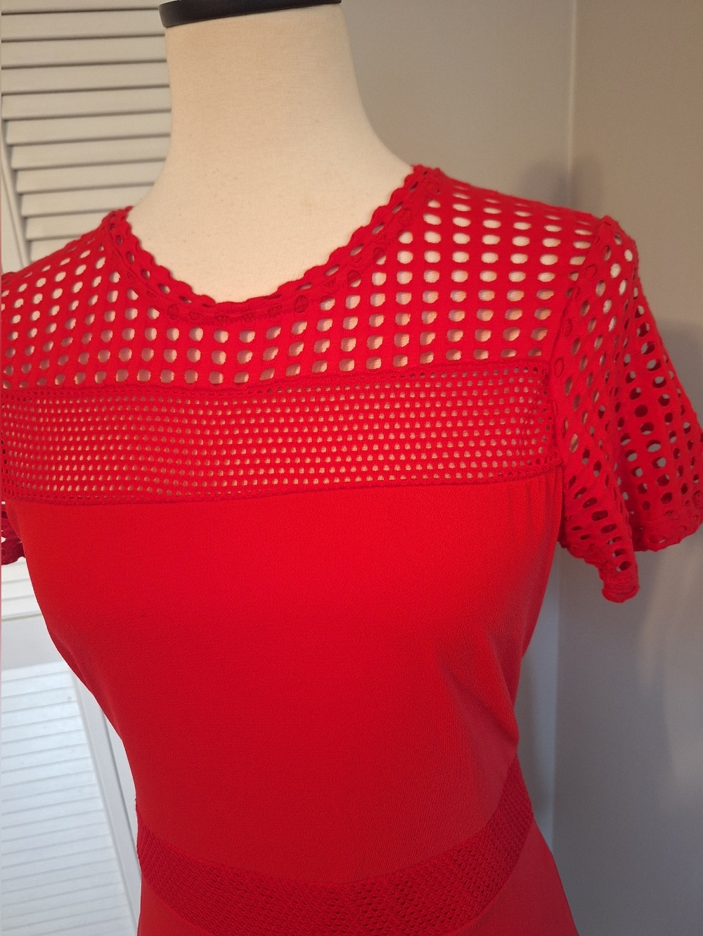 Michael Kors fit-and-Flare Red Mesh Mix Dress Medium *H - Picture 7 of 9